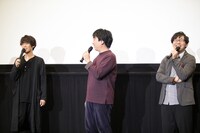 左から小野賢章、関智一、小野友樹。