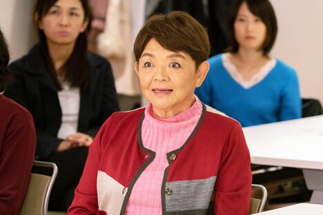 藤田弓子演じる登美子。