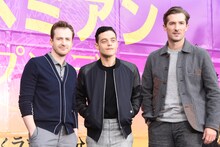 「ボヘミアン・ラプソディ」来日記者会見の様子。左からジョゼフ・マッゼロ、ラミ・マレック、グウィリム・リー。