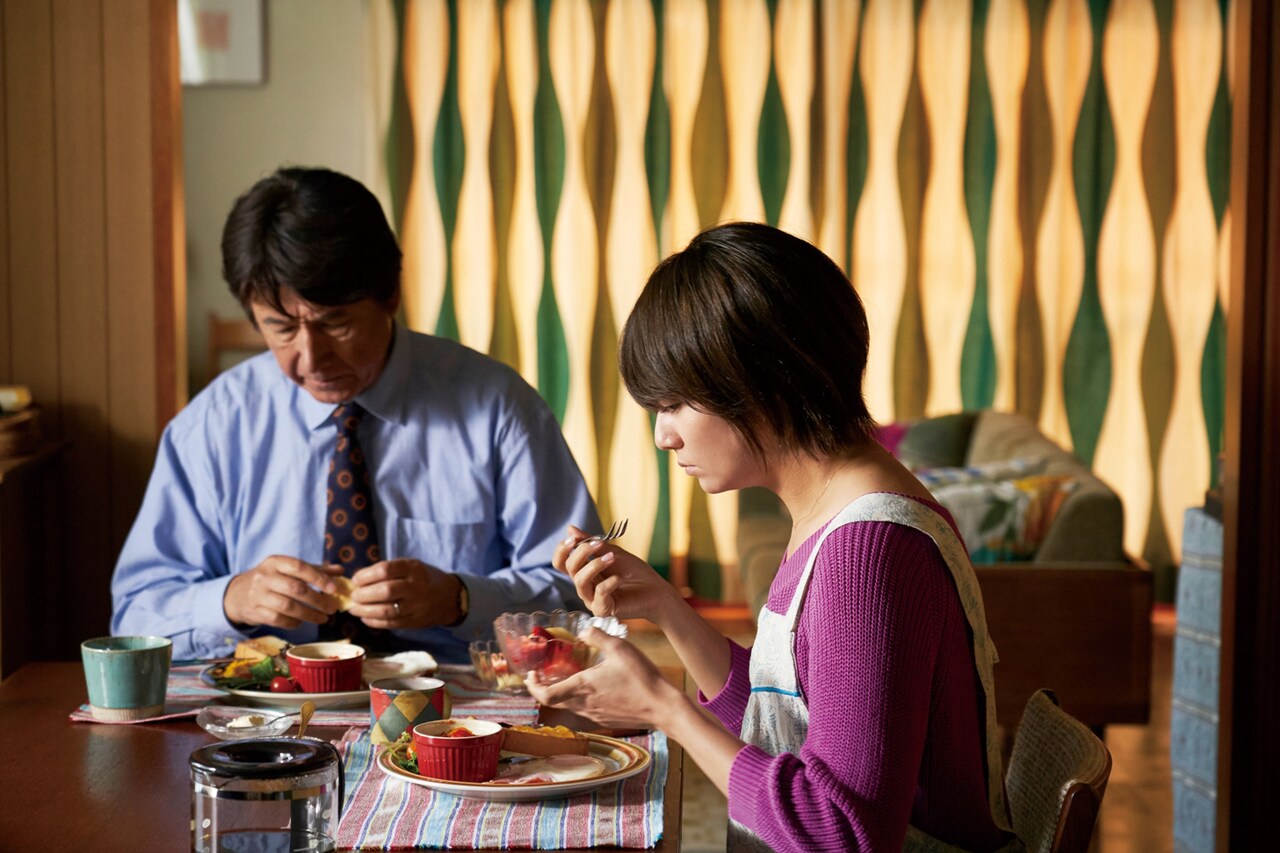 「体操しようよ」草刈正雄と木村文乃の親子喧嘩シーン収めた特別映像が公開