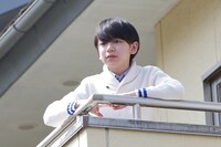 「まく子」より、内川蓮生演じる類。