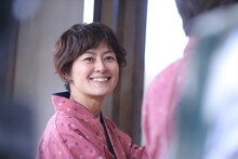 「まく子」より、つみきみほ演じるオカアサン。