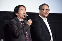 左からきたろう、菊地健雄。