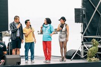 左からカミナリのまなぶ、たくみ、永野、ミラクルひかる。