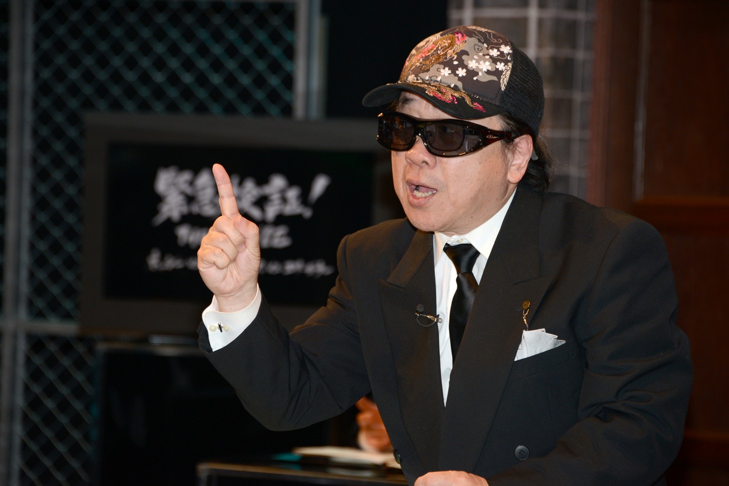 「緊急検証！THE MOVIE ネッシーvsノストラダムスvsユリ・ゲラー」収録現場にて、飛鳥昭雄。