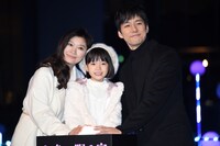 左から篠原涼子、稲垣来泉、西島秀俊。