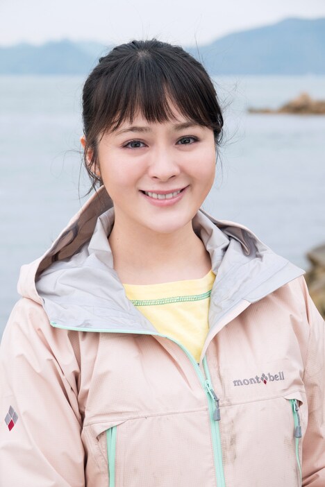 新春ドラマスペシャル「釣りバカ日誌 新米社員 浜崎伝助 瀬戸内海で大漁！結婚式大パニック編」より、貫地谷しほり演じる瀬尾希和。