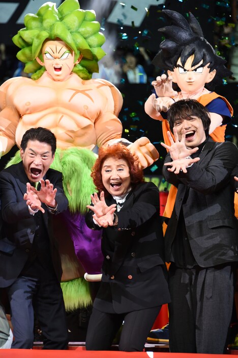 上段左からブロリー、孫悟空。下段左から島田敏、野沢雅子、三浦大知。