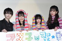 「ヌヌ子の聖★戦～HARAJUKU STORY～」初日舞台挨拶の様子。左から中山咲月、久間田琳加、吉田凜音、横田真悠。