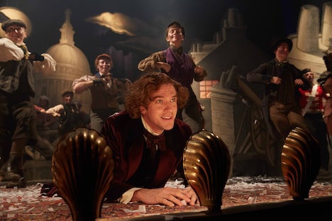 「Merry Christmas!～ロンドンに奇跡を起こした男～」新場面写真