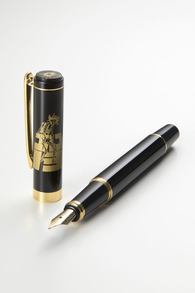 DIME付録の「ゴルゴ13」オリジナル万年筆。