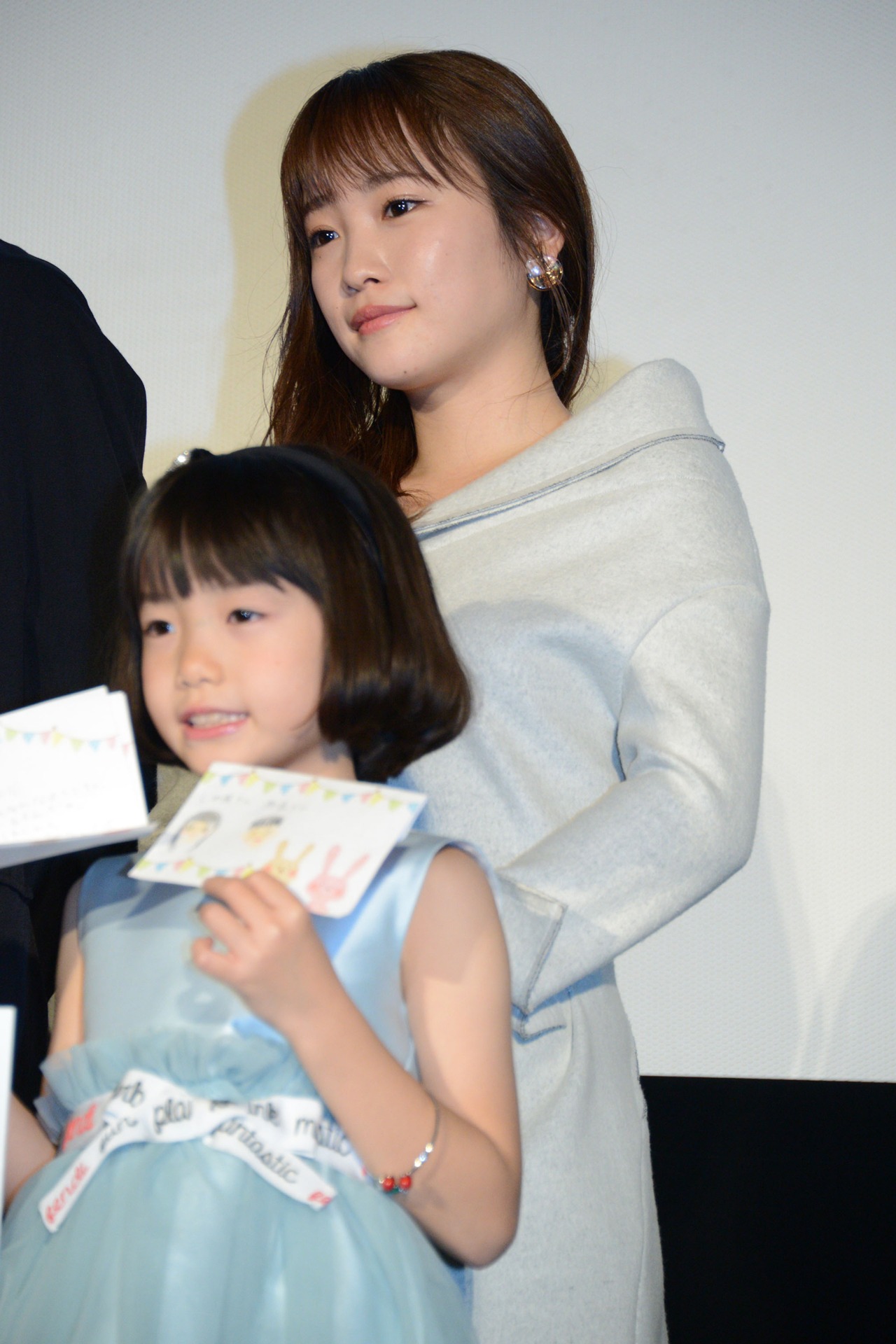 川栄李奈