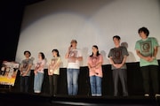 「鈴木家の嘘」公開記念舞台挨拶の様子。