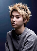 渡辺拓海役の村上虹郎。