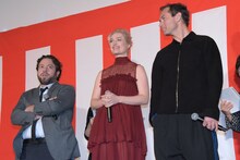 左からダン・フォグラー、アリソン・スドル、ジュード・ロウ。