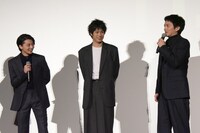 左から高杉真宙、渡辺大知、林遣都。