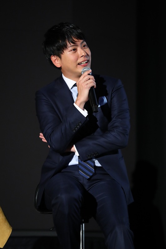 山下健二郎