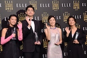 左からKoki,、東出昌大、寺島しのぶ、三島有紀子。