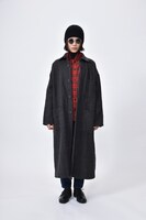 的場中役の杉咲花。