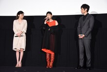 左から篠原涼子、絢香、西島秀俊。