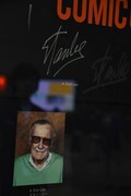 スタン・リーの2017年のサイン。