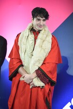 エズラ・ミラー