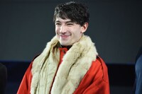 エズラ・ミラー