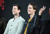 オリバー・フェルプスとジェームズ・フェルプスの兄弟。