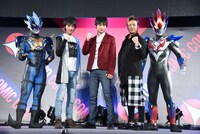 「劇場版ウルトラマンR／B セレクト！絆のクリスタル」製作発表会見の様子。