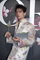 エズラ・ミラー