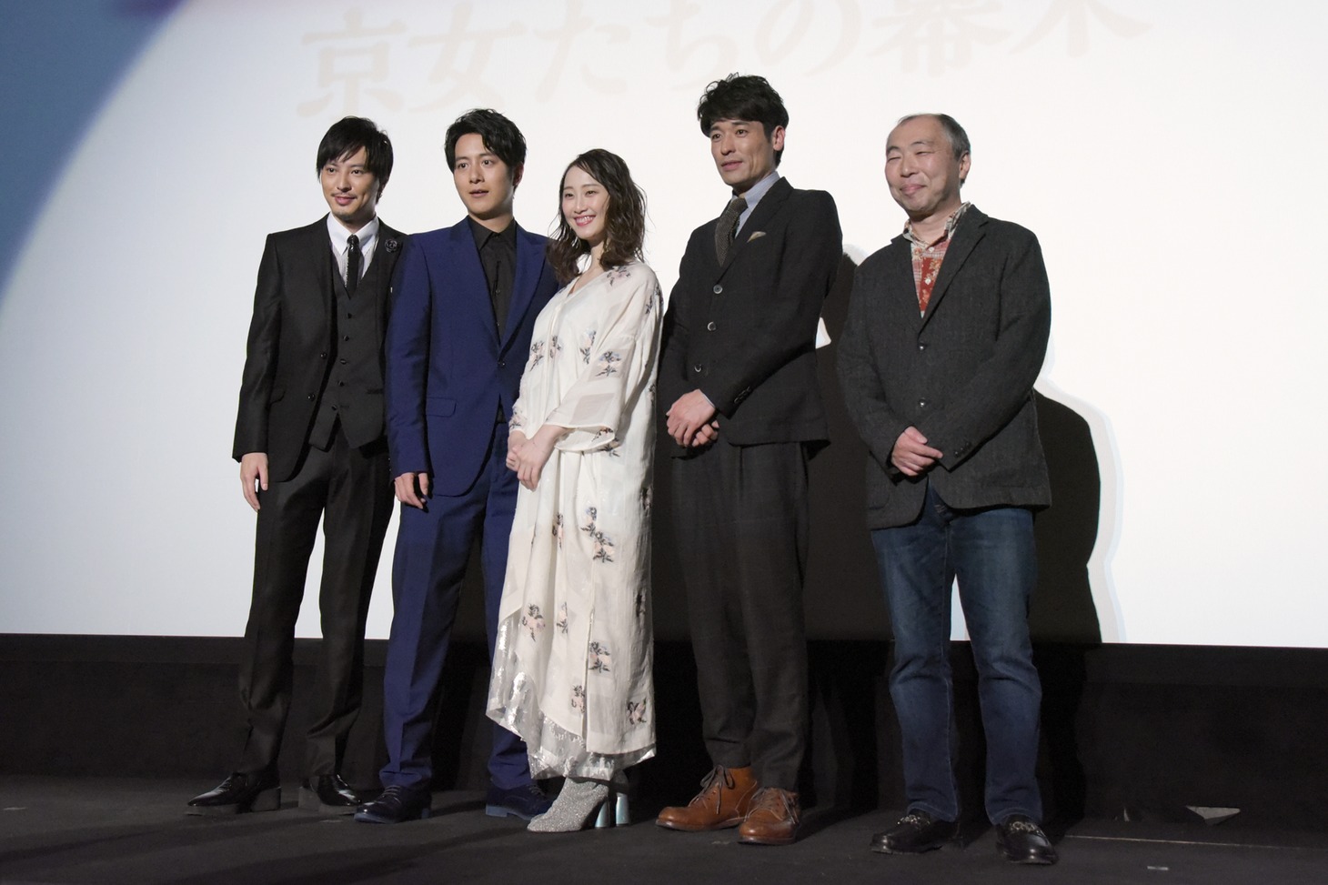 「輪違屋糸里 京女たちの幕末」完成披露上映会の様子。