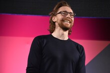 トム・ヒドルストン