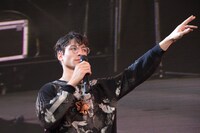 エズラ・ミラー