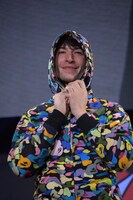 エズラ・ミラー