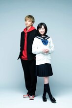 「4月の君、スピカ。」キャスト。左から佐藤大樹、福原遥。
