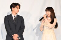 左から稲葉友、佐生雪。