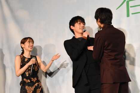 映画「春待つ僕ら」プレミア試写会の様子。