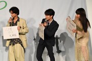 「春待つ僕ら」プレミア試写会の様子。