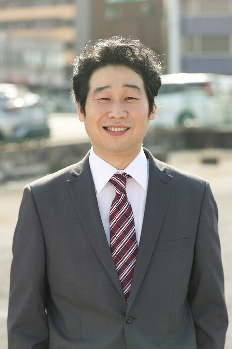 前野朋哉