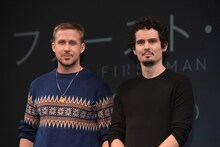 左からライアン・ゴズリング、デイミアン・チャゼル。