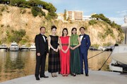 左から木村祐一、濱田英里、安田聖愛、佐藤藍子、池田鉄洋。
