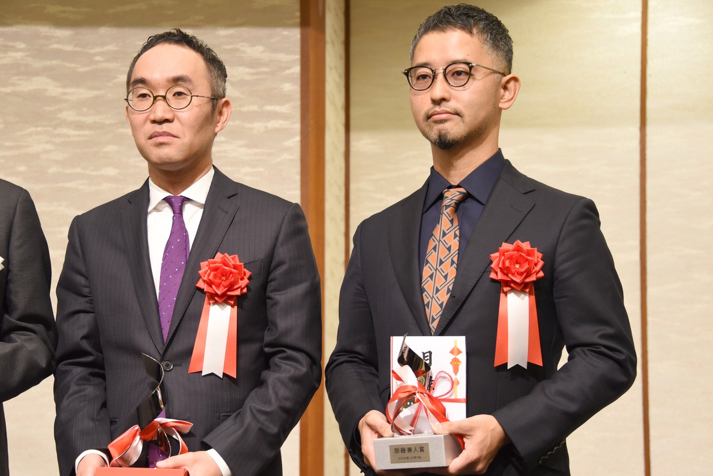左から野尻克己、関根光才。