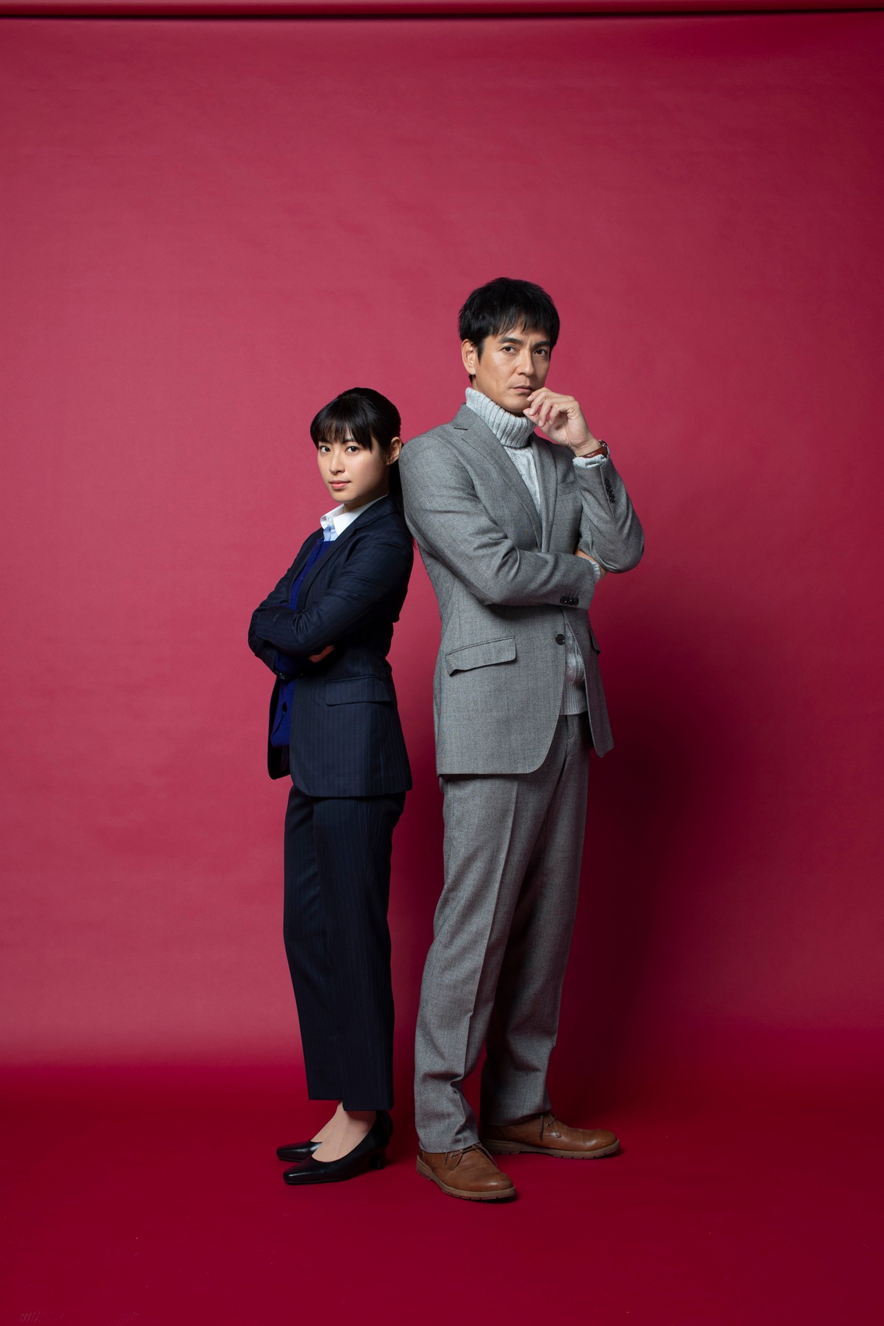 左から瀧本美織、沢村一樹。