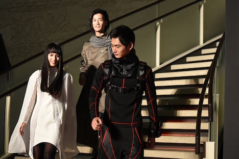 「仮面ライダージオウ」キャスト登場の様子。