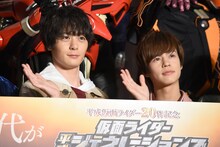 左から犬飼貴丈、奥野壮。