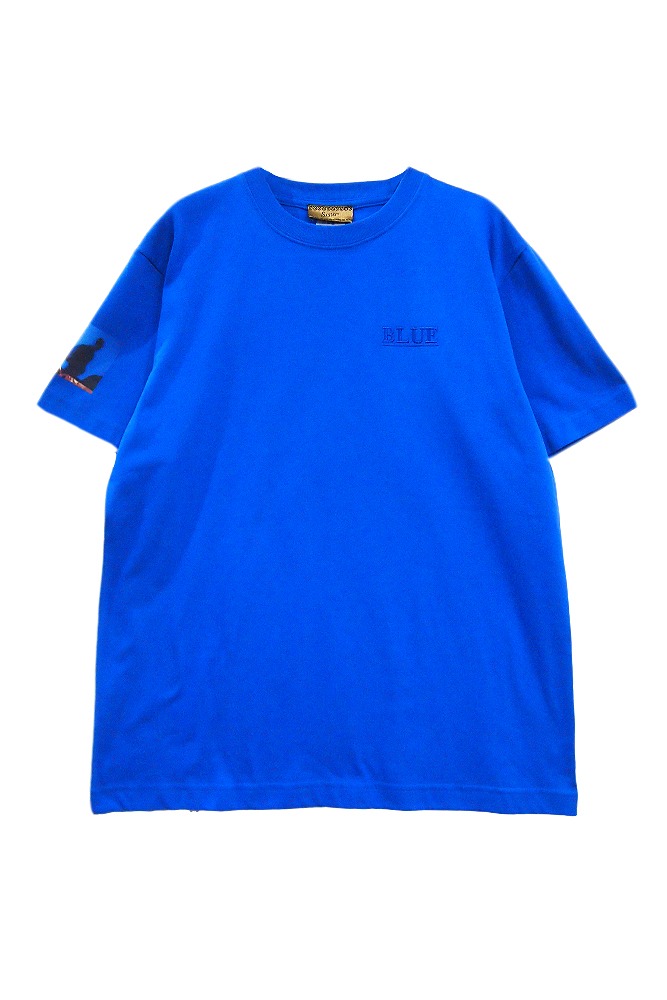 「BLUE」刺繍Tシャツ（税込5184円）