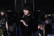 客席通路を通って登場した横浜流星。