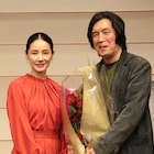 「バーニング」イ・チャンドン来日、「ハナレイ・ベイ」で主演務めた吉田羊と対面