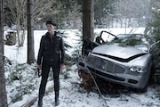 「蜘蛛の巣を払う女」より、クレア・フォイ演じるリスベット・サランデル。