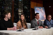 左からトラヴィス・ナイト、ヘイリー・スタインフェルド、ジョン・シナ、ロレンツォ・ディ・ボナヴェンチュラ。